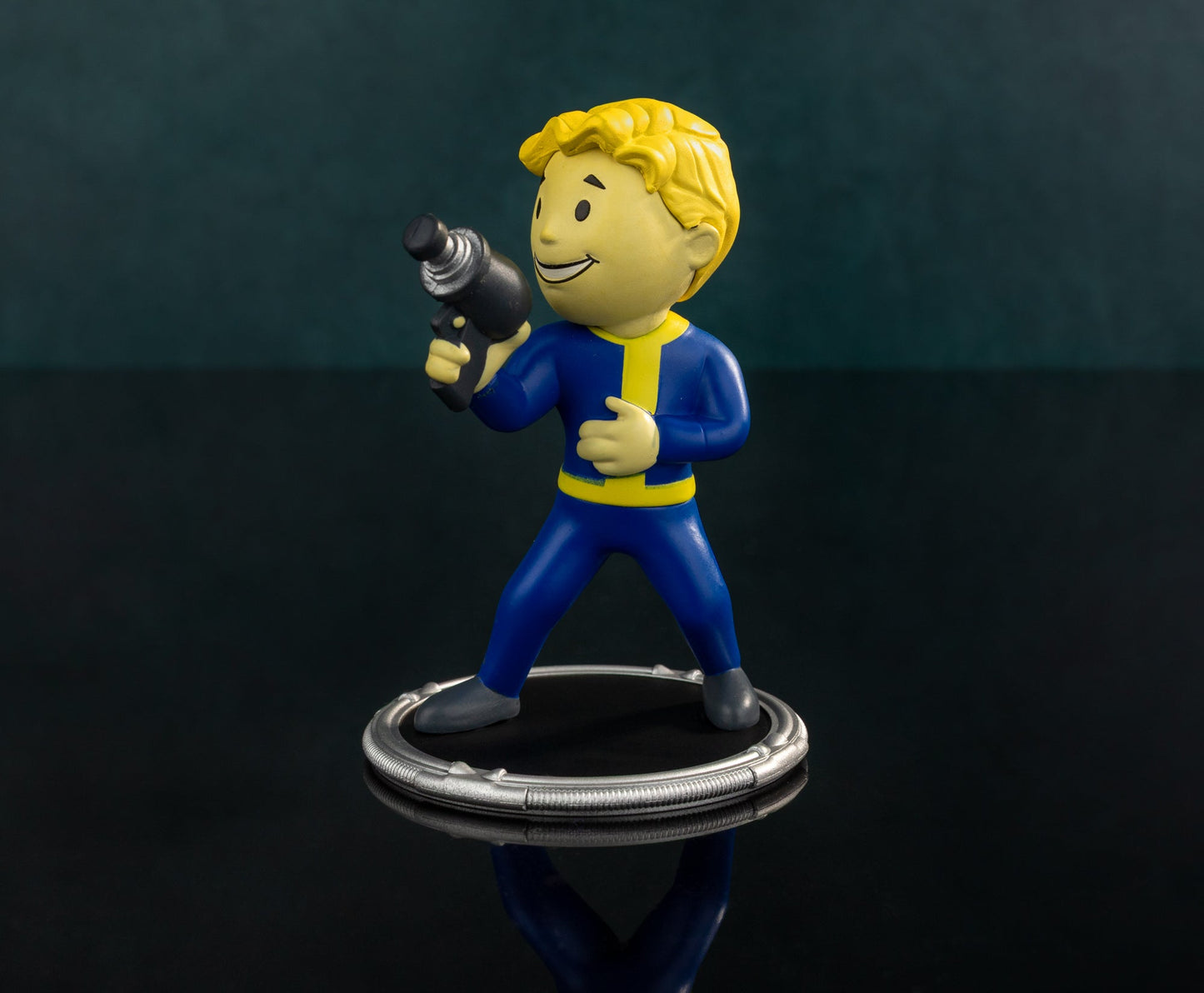 Fallout - Ausbagger und Gun Vault Boy - Mini-Figuren
