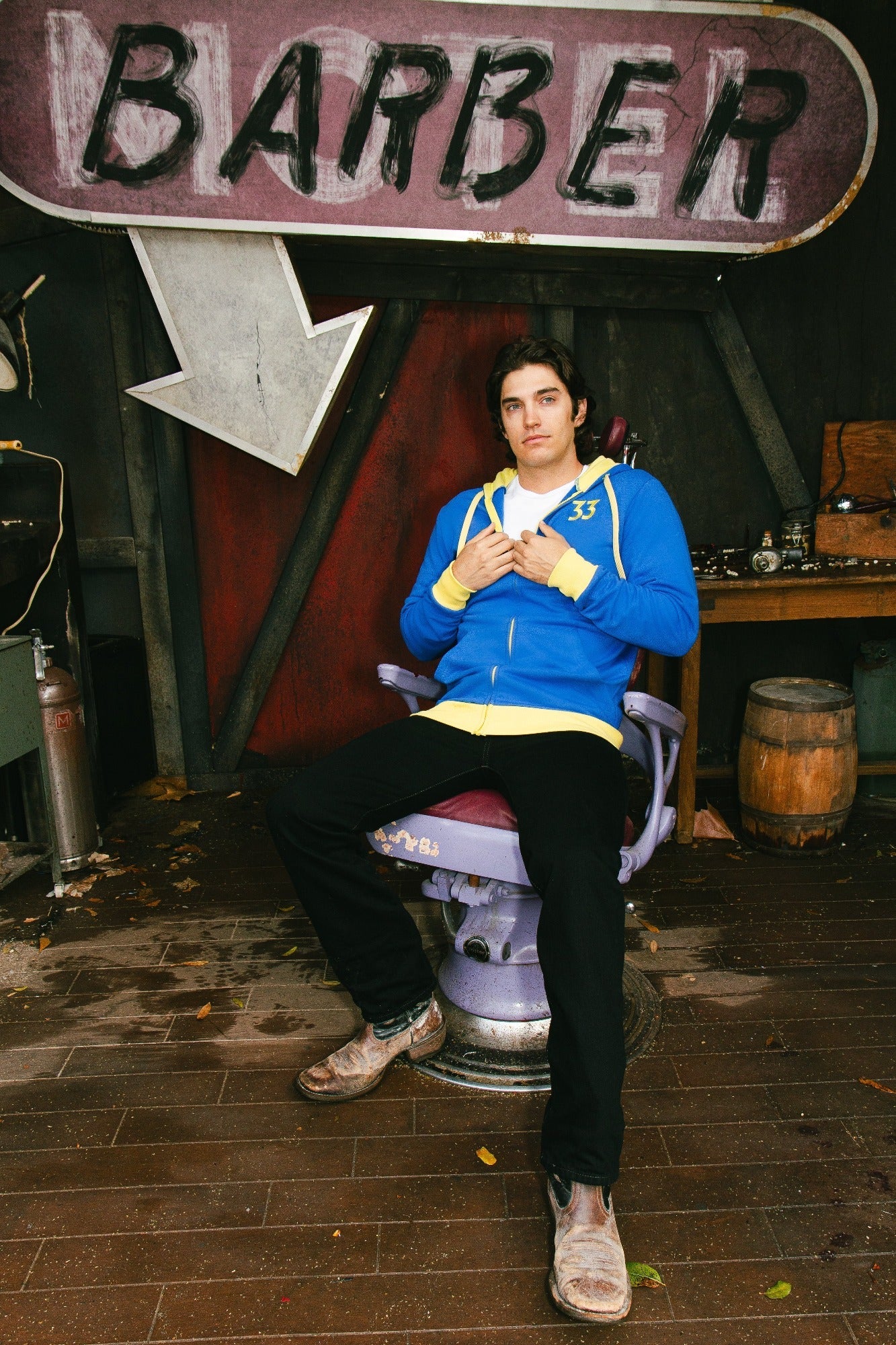 Fallout - Offizieller Vault 33 Kapuzenpullover